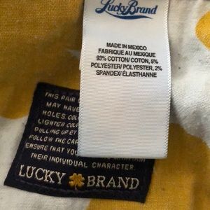 Lucky Brand Shorts - Lucky Brand shorts Lucky Brand Shorts - Lucky Brand shorts